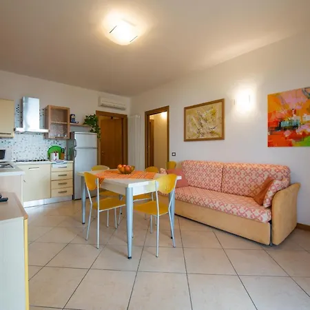 Apartmentsgarda - Canevini Residence Torri Del Benaco