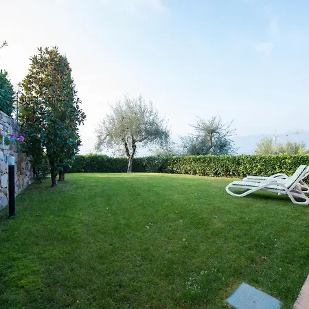 Apartmentsgarda - Canevini Residence * Torri Del Benaco