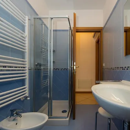 Hotel apartamentowy Apartmentsgarda - Canevini Residence