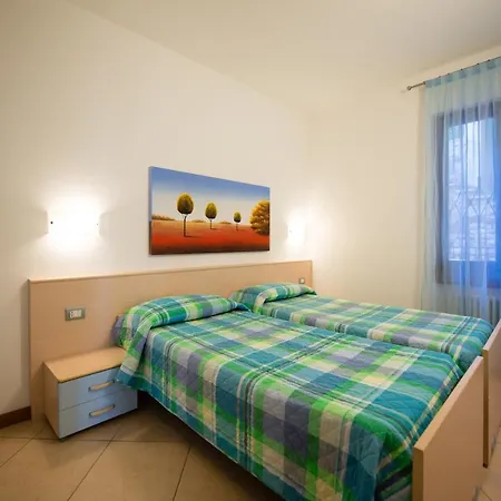 Apartmentsgarda - Canevini Residence *