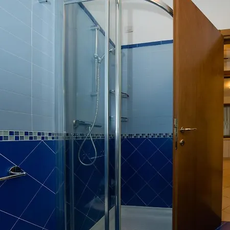 Apartmentsgarda - Canevini Residence * Torri Del Benaco